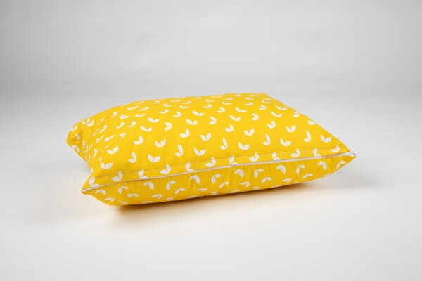 Textirieur Sierkussengeel witte vlinder Textirieur Sierkussengeel witte vlinder