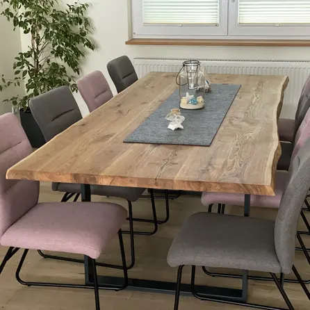 Eiken boomstam tafelblad - 4 cm dik - rustiek eikenhout (B/C) - XL lamel (10-25 cm) - vaste afmetingen - gelijmd KD 8-12% Eiken boomstam tafelblad - 4 cm dik - rustiek eikenhout (B/C) - XL lamel (10-25 cm) - vaste afmetingen - gelijmd KD 8-12%