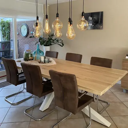 Eiken boomstam tafelblad - 4 cm dik - rustiek eikenhout (B/C) - XL lamel (10-25 cm) - vaste afmetingen - gelijmd KD 8-12% Eiken boomstam tafelblad - 4 cm dik - rustiek eikenhout (B/C) - XL lamel (10-25 cm) - vaste afmetingen - gelijmd KD 8-12%