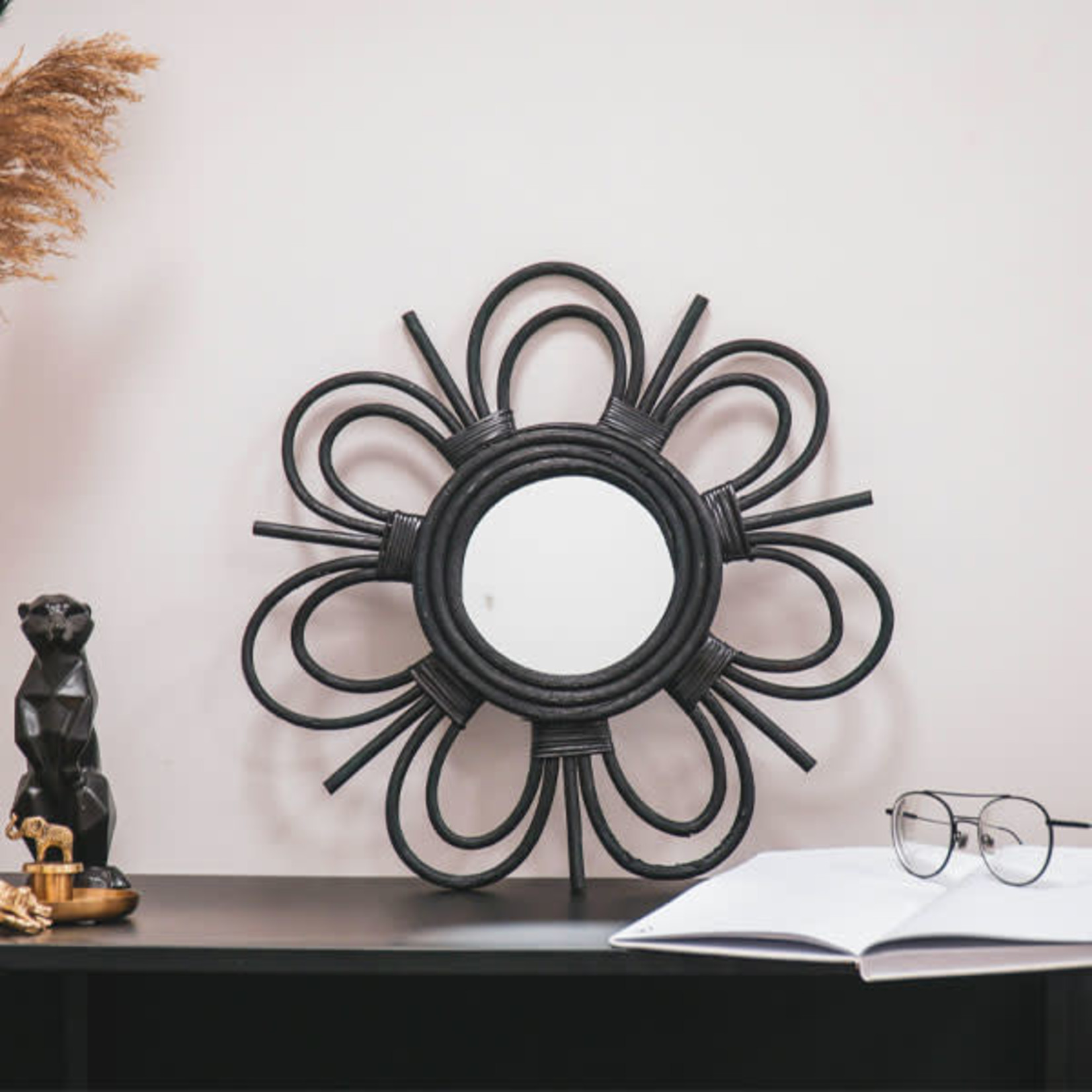 Spiegel Flower Ratan - zwart