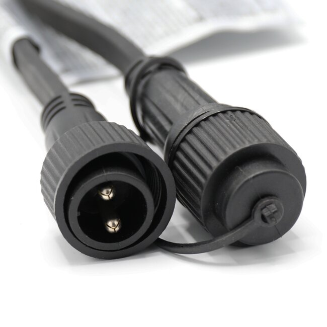 Spacer for extending linkable lamp cord