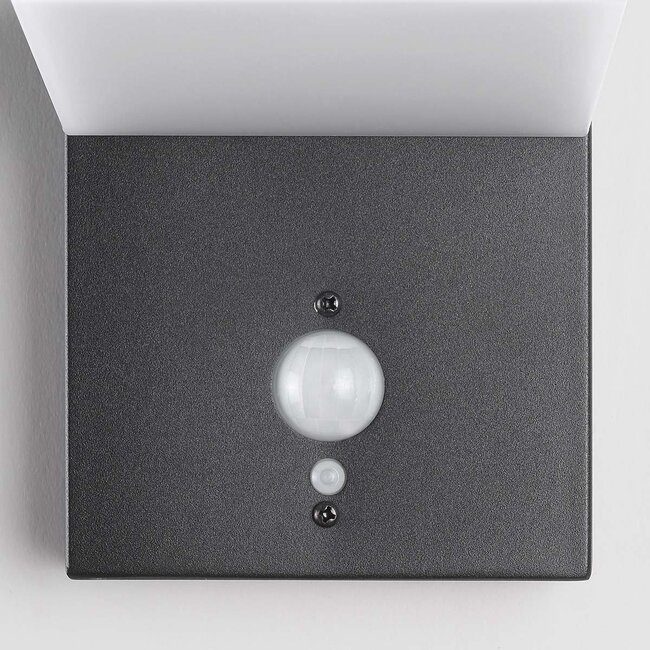 Modern solar wall light in black with sensor - Halo