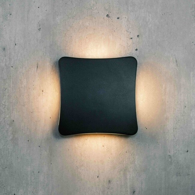 Square outdoor wall light Bonnie - black with integrated LED
