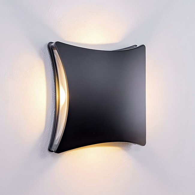 Square 4-light outdoor wall light Ross - black with integrated LED