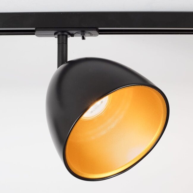 Modern 1.5 metre single-phase track lighting system with Jacques spotlights - ceiling lights