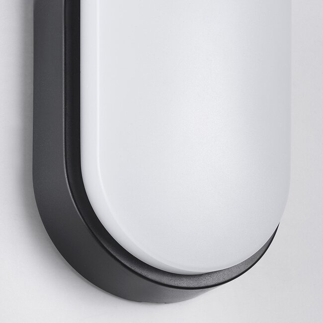 Outdoor wall light with adjustable colour temperature - black