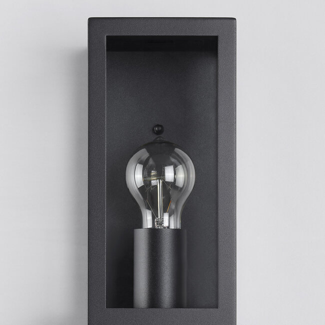 Nantes outdoor wall light with sensor
