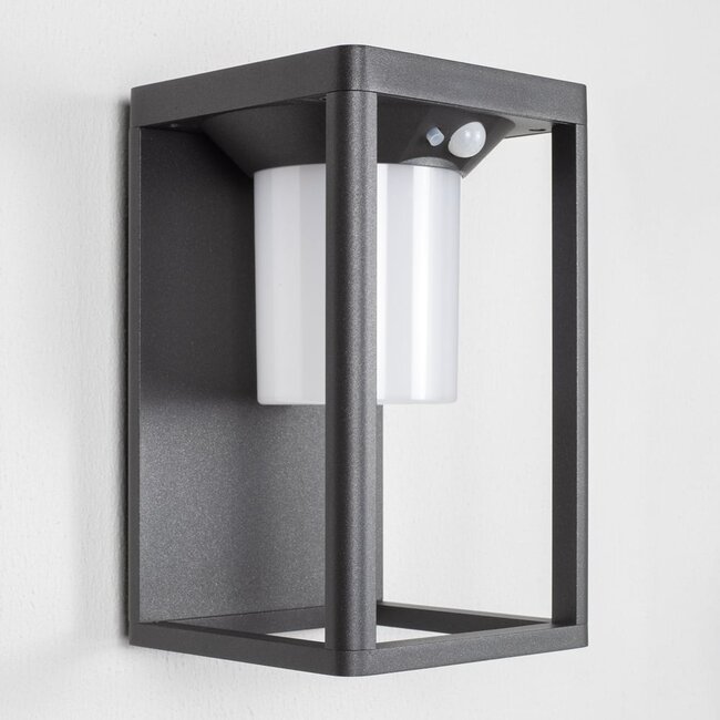 Solar wall light for outdoor use with sensor Bianca
