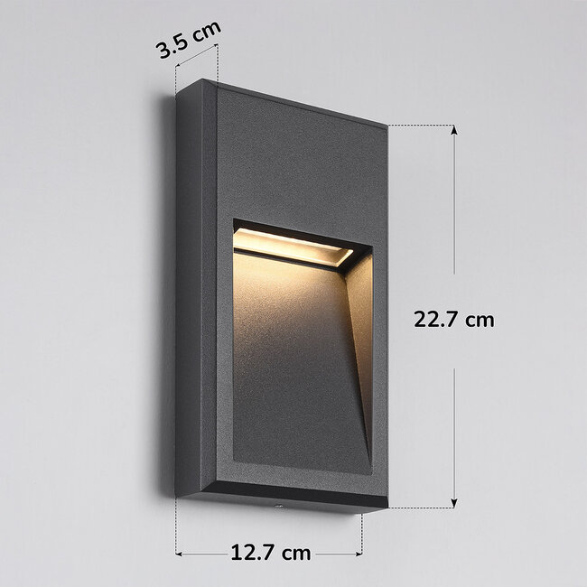 Pierre outdoor wall lamp