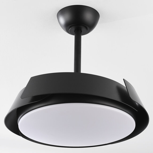Black ceiling fan with integrated light source - Ventu