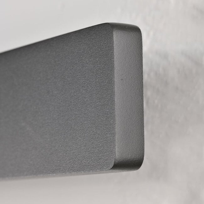 Modern Black wall lamp - Tyge