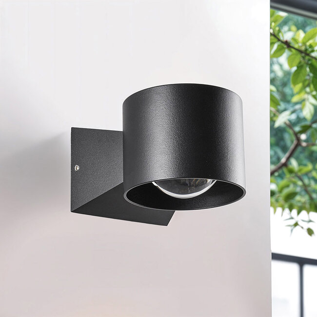 Black wall lamp for indoor and outdoor use - Ylva