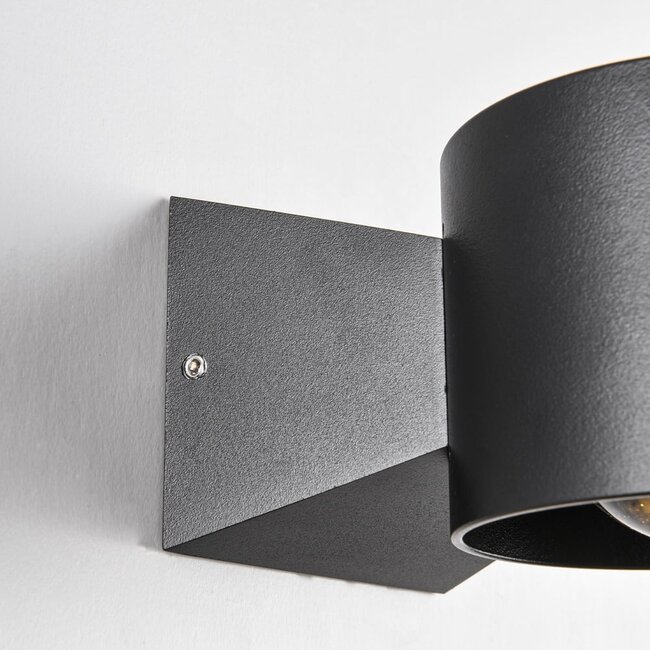 Black wall lamp for indoor and outdoor use - Ylva