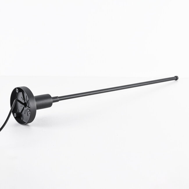 Minimalist standing outdoor lamp with ground spike - Lyell
