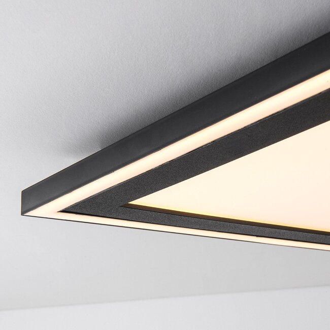 Square ceiling lamp Noella with two lights, 3-step dimmable
