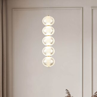 5-light pendant light Aella - white globes with gold rims and integrated LED