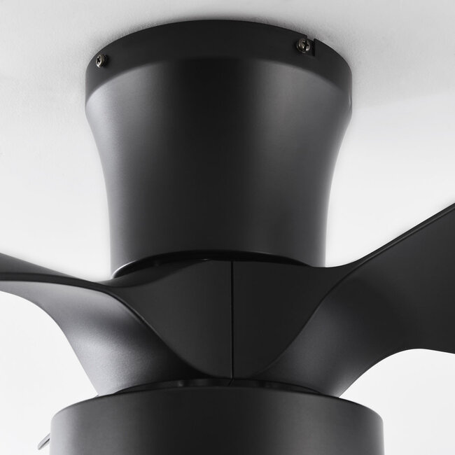 Compact Black ceiling fan incl. LED and remote control - Vejas