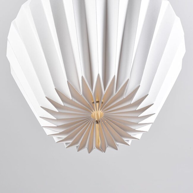 Paper pendant light Berlian - white with pleated shade