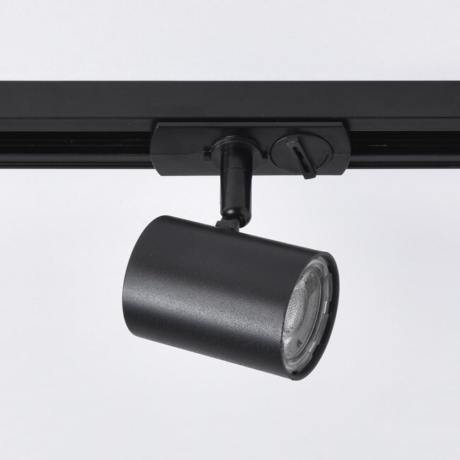 Modern 1.5 metre single-phase track lighting system with Nox spotlights - 3-step dimmable