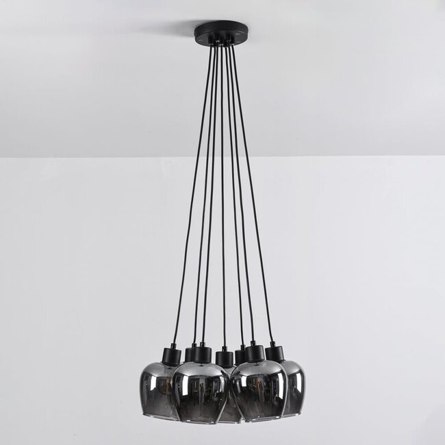 Ventura 7-light pendant light - black with smoked glass