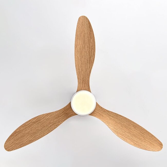 Circo summer/winter ceiling fan with adjustable colour temperature – wood effect