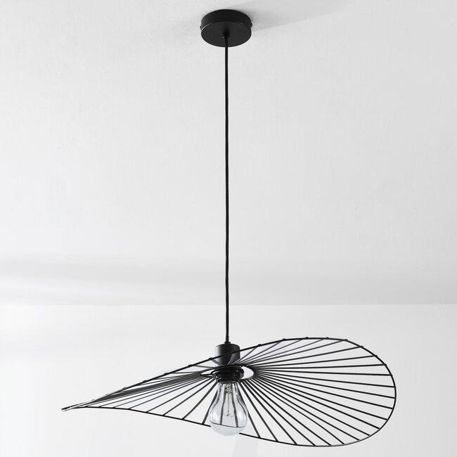 Linae Pendant Light in Black Metal