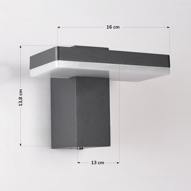 Black Roberto wall lamp with twilight sensor