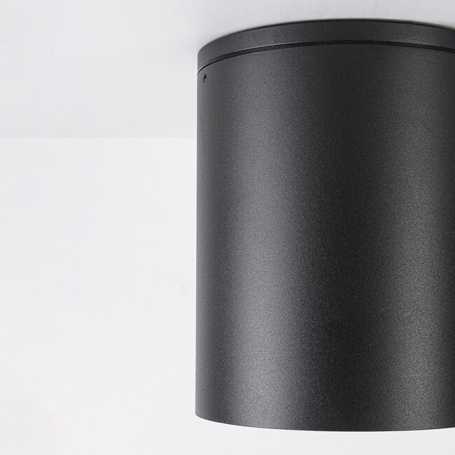 Outdoor ceiling spotlight Vanna round - black