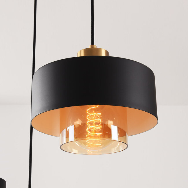 3-light pendant lamp Ferra in black with amber glass and brass details