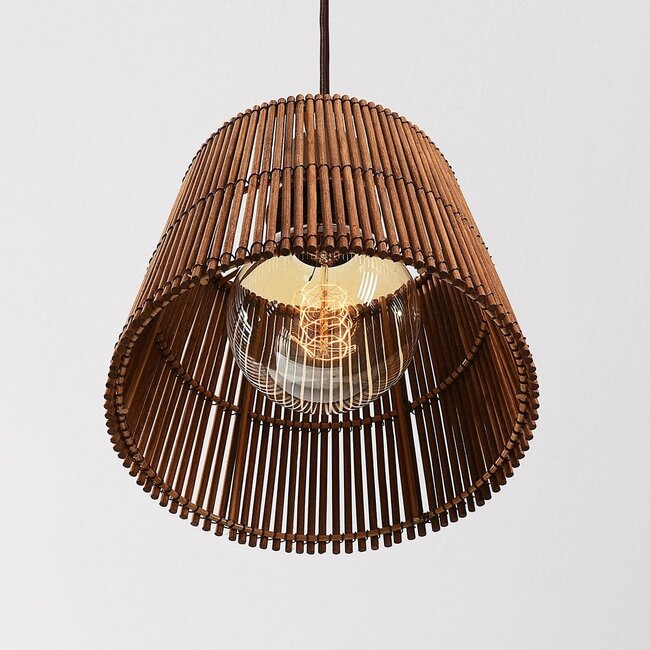 3-light Veya pendant lamp with natural bamboo shades and warm bronze