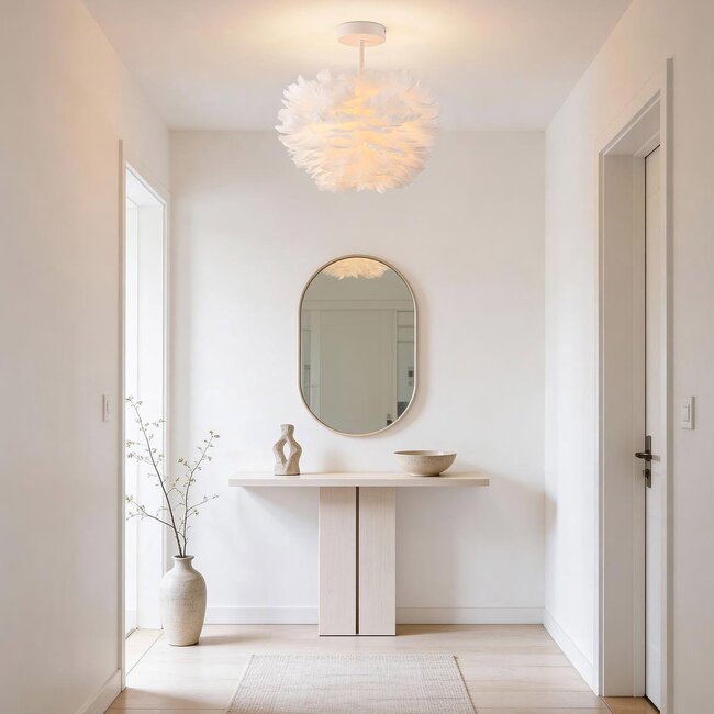 Elegant Roselle ceiling lamp with white feathers