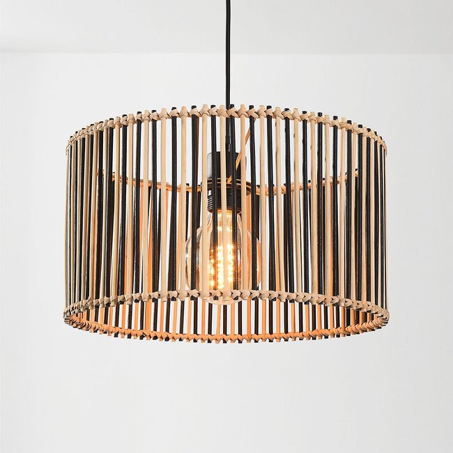 Pendant light Lora in black and natural bamboo