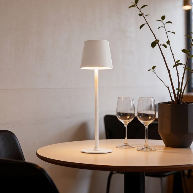 Wireless table lamp Silo with dimmable light and adjustable colour temperature - white
