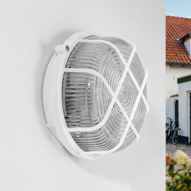 Round bulkhead light in white with glass
