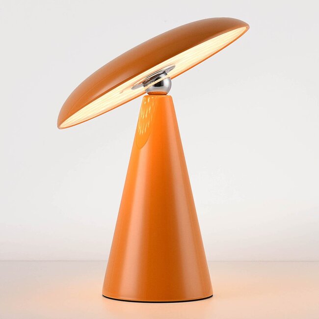 Rechargeable wall lamp Ariso in orange, touch dimmer and adjustable colour