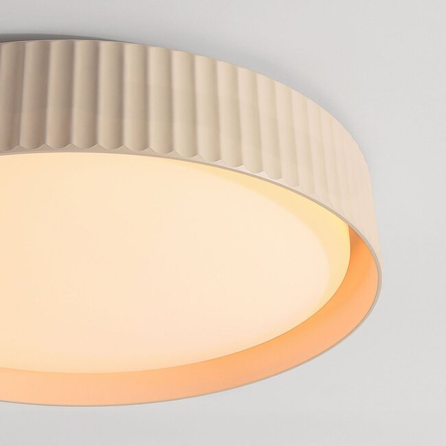 Ceiling light Palomo beige with ribbed edge and 3-step dimmable LEDs