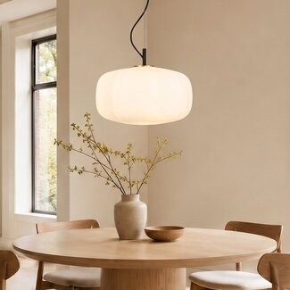 pendant light Kozma with white glass and multiple angles