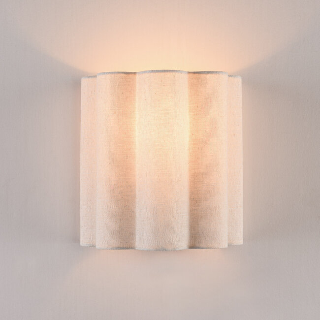 Wall light Masja with pleated linen shade
