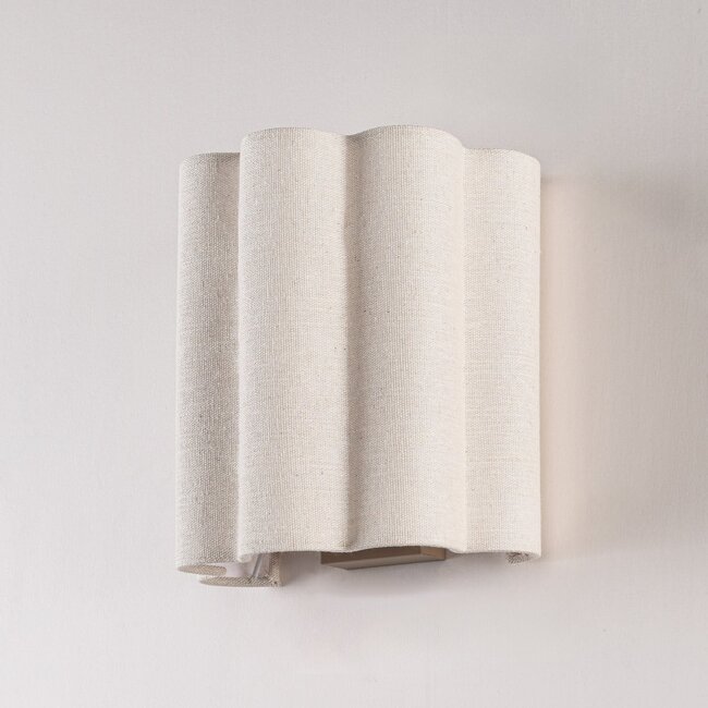 Wall light Masja with pleated linen shade