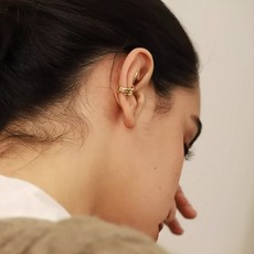 CiciDeJeweleryAMS Geometric design fluid line, small ear cuff