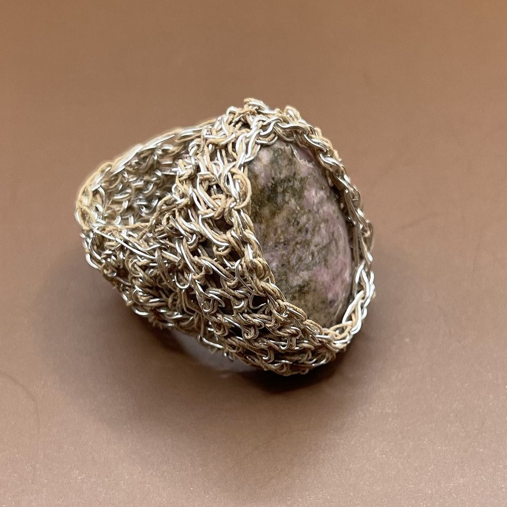 Hara Karamichali Ring crysanthemum agate met zilverdraad