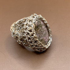 Hara Karamichali Ring crysanthemum agate met zilverdraad