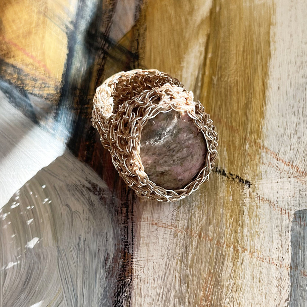 Hara Karamichali Ring crysanthemum agate met zilverdraad