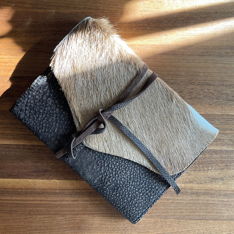 Fimbi Leather Lederen boek