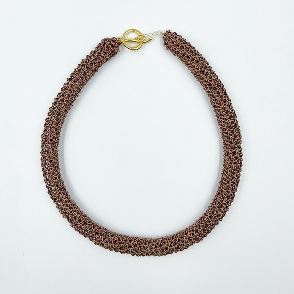 Hara Karamichali Collier tube wine red