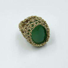 Hara Karamichali Ring groene aventurijn-goud draad