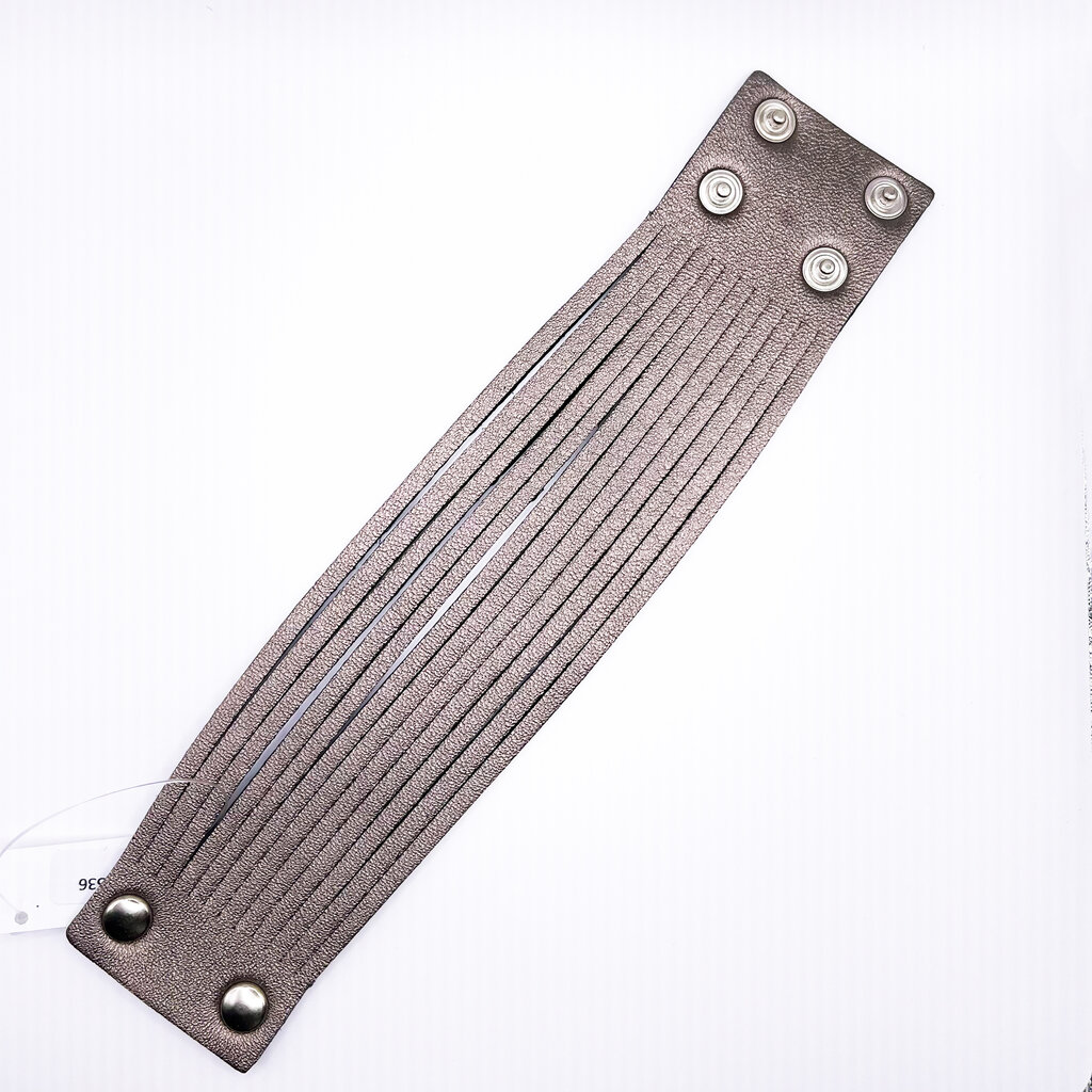 Marina 7pm Leather Fringes Bracelet aubergine