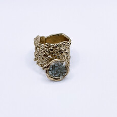 Tina Kotsoni Ring D 1011 pearl