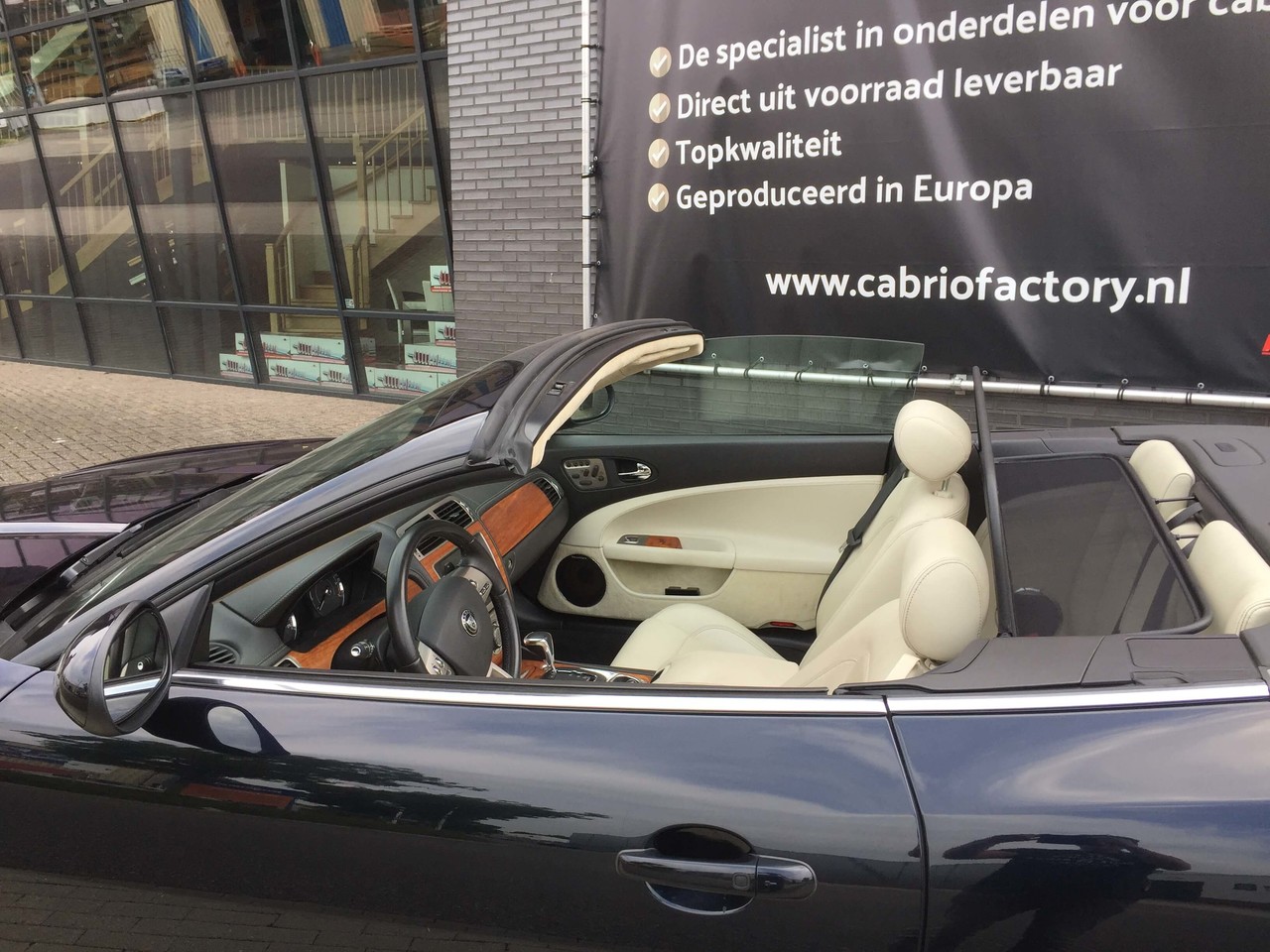 Jaguar Windscherm Jaguar XK rood Jaguar Windscherm Jaguar XK rood