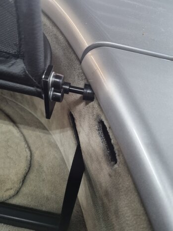 Alfa Romeo Windscherm Alfa Romeo Spider 916 beige Alfa Romeo Windscherm Alfa Romeo Spider 916 beige